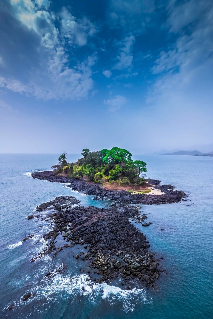 Foto vista panorámica de una pequeña isla