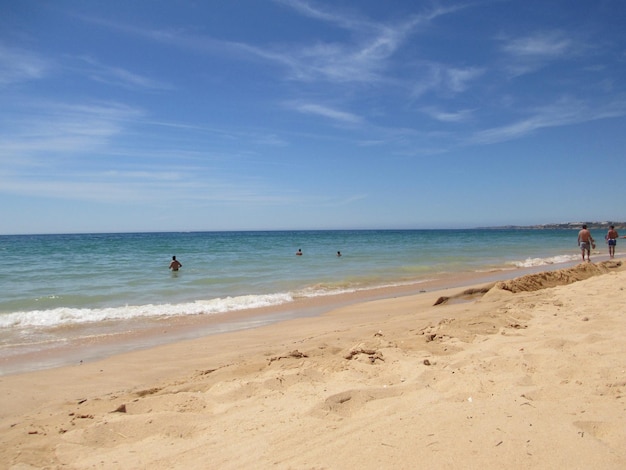 Foto vista panorámica de la playa contra el cielo