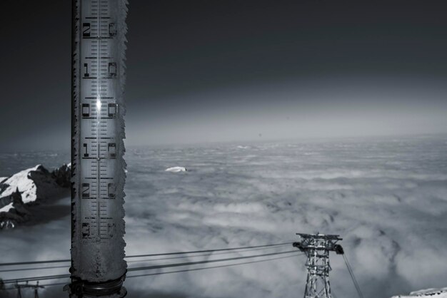 Foto vista panorámica del puente contra el cielo despejado