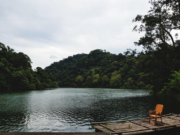 Foto vista panorámica del río contra el cielo