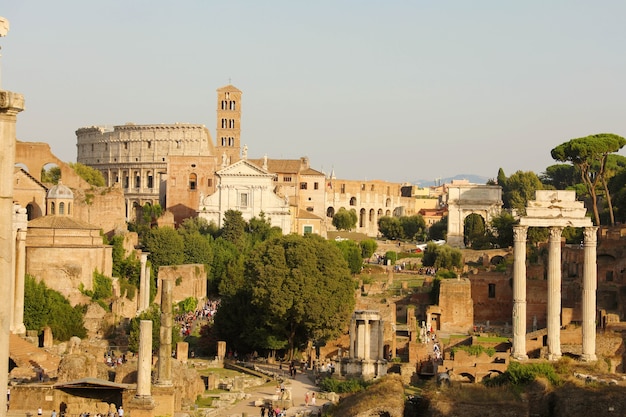 Vista panorámica de las ruinas de la antigua Roma