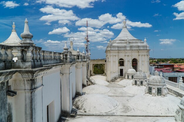 Vista panorámica del techo de la Catedral de León, Nicaragua