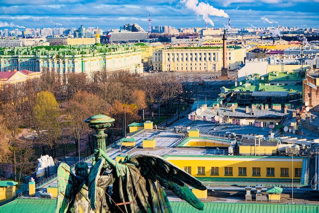 Vista panorámica desde el techo de la Catedral de San Isaac. San Petersburgo. Rusia.