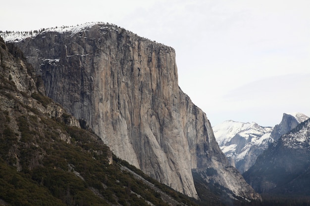Vista del Parque Nacional de Yosemite en EE.UU.