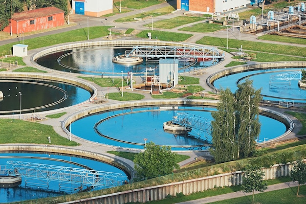 Vista de la piscina desde un ángulo alto