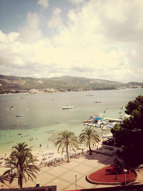 Foto vista de la playa en ángulo alto