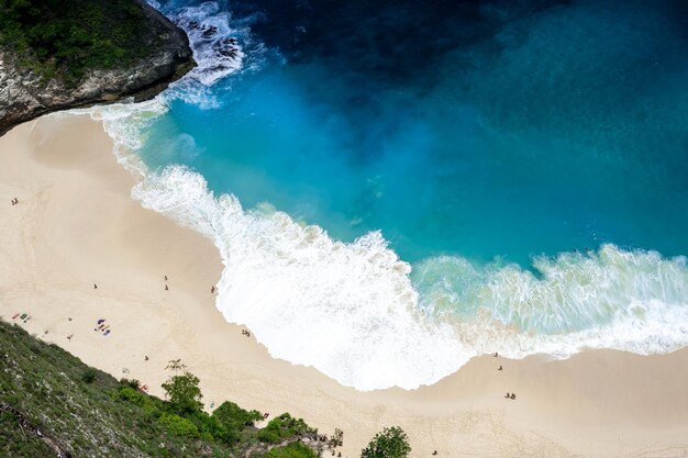 Foto vista de la playa en ángulo alto