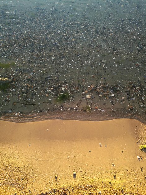 Foto vista de la playa desde un ángulo alto