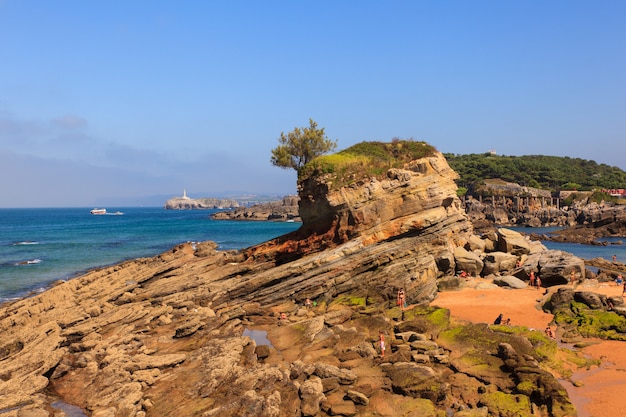 Vista de la playa de camellos en santander