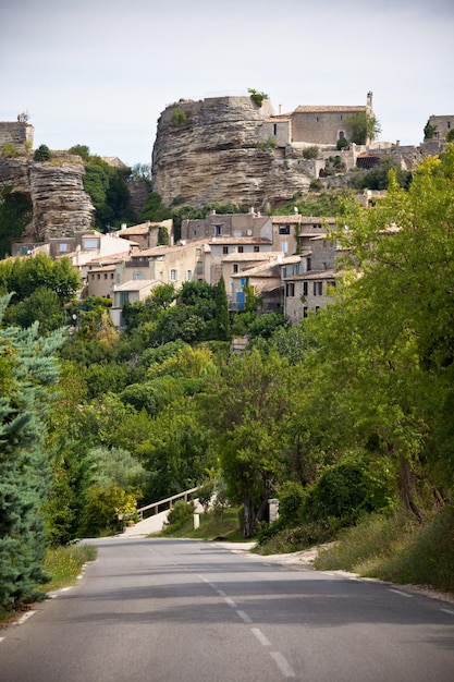 Vista del pueblo de Saignon en Provenza Francia