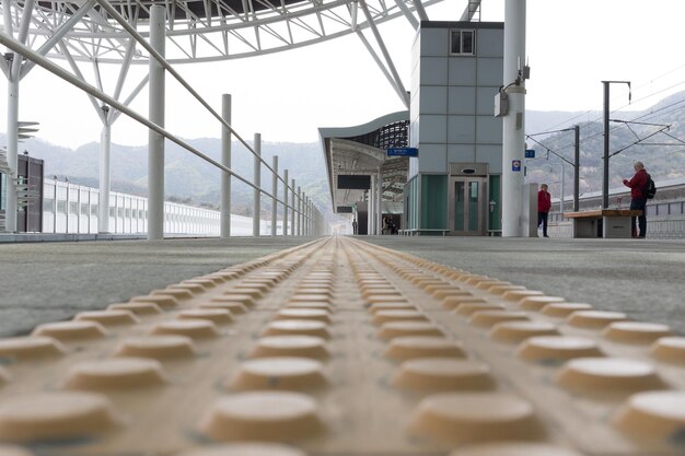 Foto vista del puente en la ciudad