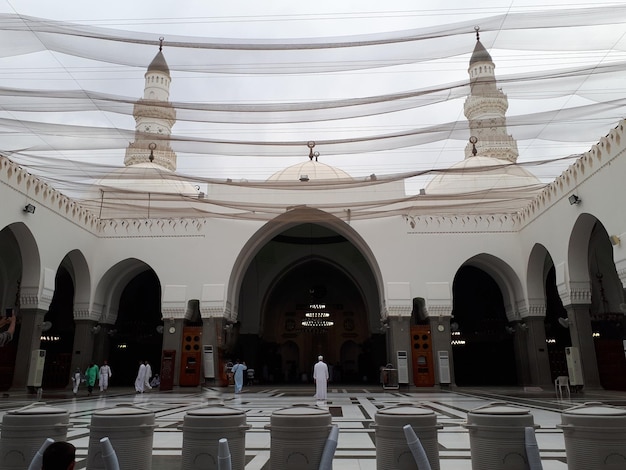 Una vista desde Quba Masjid la primera mezquita de los musulmanes