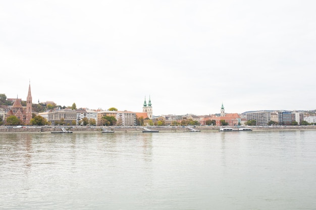 Vista del río Danubio y el Palacio Real.