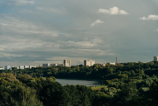 Foto vista del río moscú desde kolomenskoye