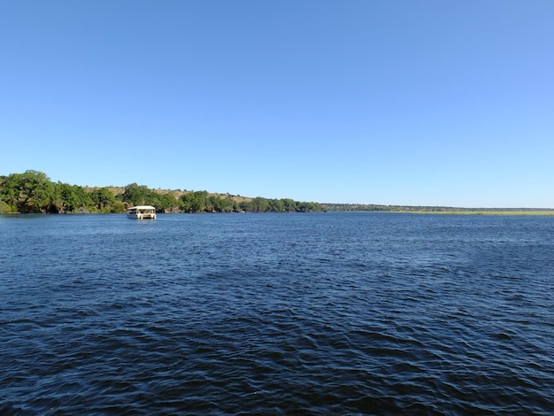 La vista del río Zambezi en el parque nacional de Chobe Botswana África