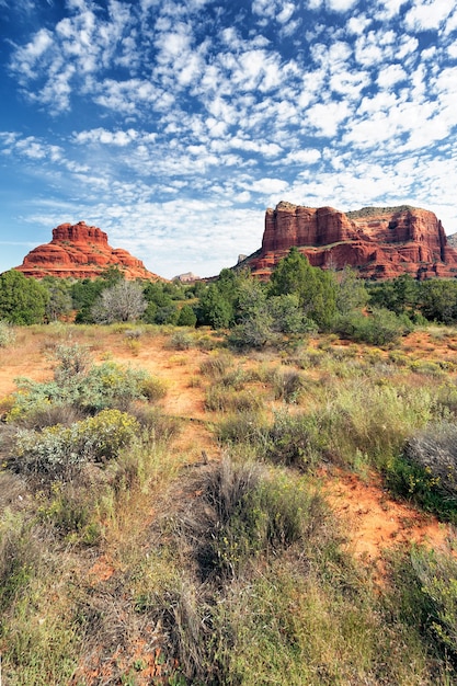 Foto vista de las rocas rojas de sedona, arizona