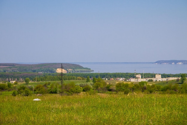 Vista sobre a cidade de Svetlovodsk e o rio Dnieper