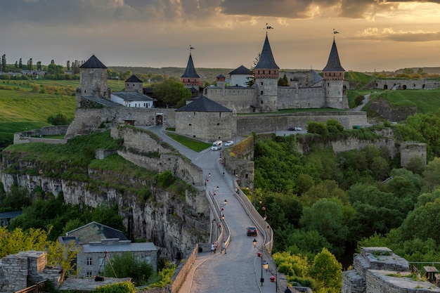 Vista sobre el castillo de Kamianets Podilskyi Ucrania