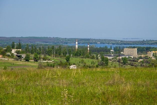 Vista sobre la ciudad de Svetlovodsk y el río Dnieper