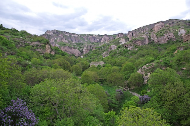 La vista sobre las montañas del Cáucaso, Armenia