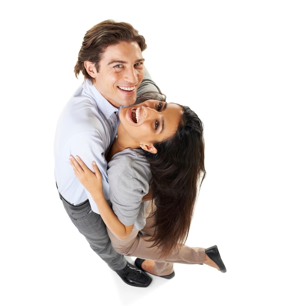 Vista superior de amor y retrato de baile de pareja y felicidad para la unión romántica y aislado en el fondo blanco del estudio Maqueta hombre y mujer abrazan bailando y romántico para citas de relación o sonrisa