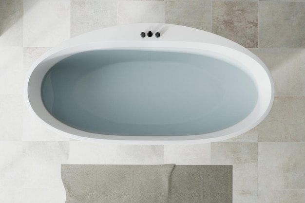 Vista superior de una bañera blanca llena de agua clara de pie en un piso de baño de azulejos blancos.