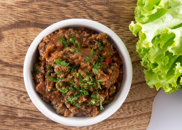 Vista Superior Carne Molida Cocida Salada Aislada Sobre Fondo Blanco