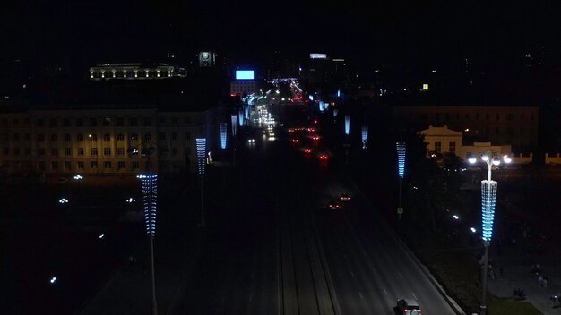 Vista superior de la ciudad nocturna moderna con automóviles y linternas imágenes de stock de la carretera nocturna de la ciudad con movimiento