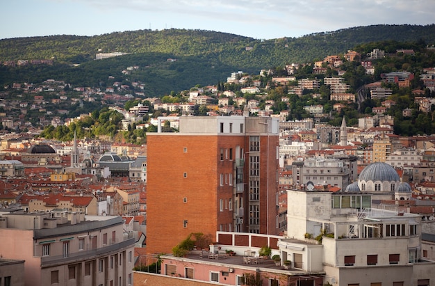 Vista superior da cidade de Trieste, Itália