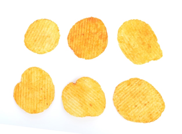 Vista superior das batatas fritas isoladas no fundo branco