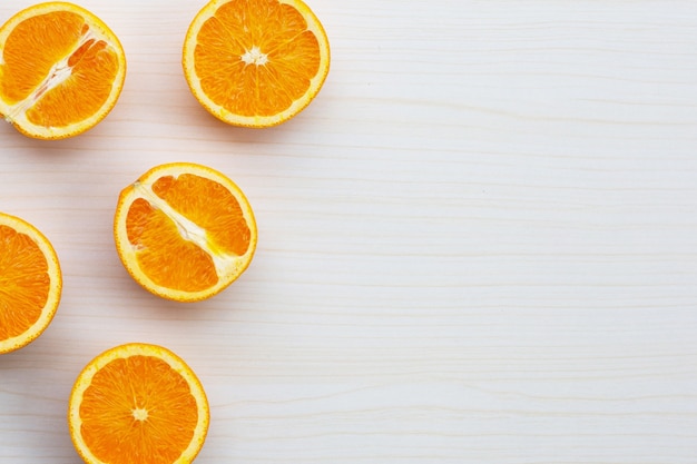 Vista superior de frutas laranja