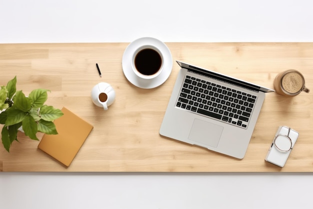 Vista superior de um local de trabalho moderno com xícara de café portátil e caderno em mesa de madeira