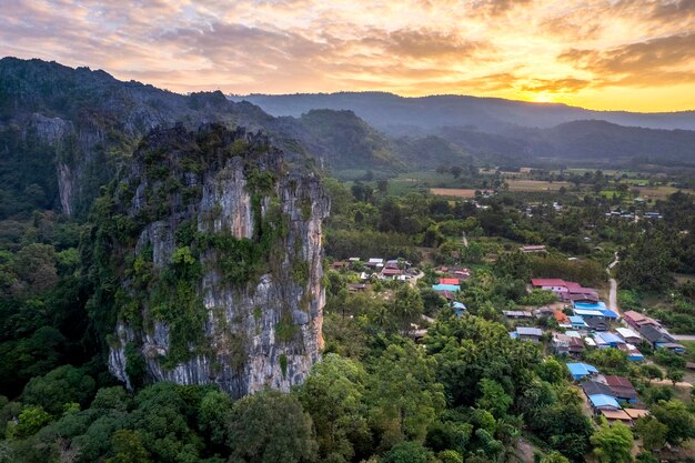 Vista superior del distrito de Noen Maprang Phitsanulok Unseen Tailandia