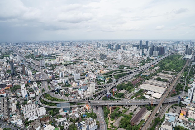 Vista superior del edificio de la ciudad del paisaje urbano de bangkok