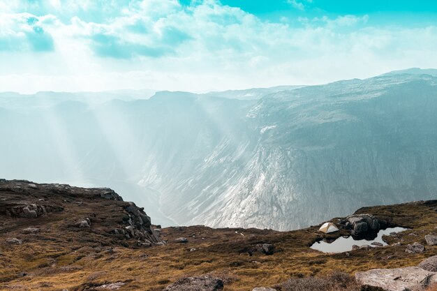 Vista superior del fiordo noruego