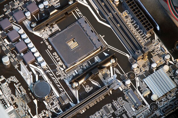 Vista superior de la placa base de la computadora