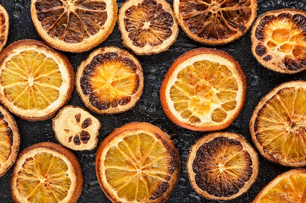 Vista superior rodajas de naranja seca