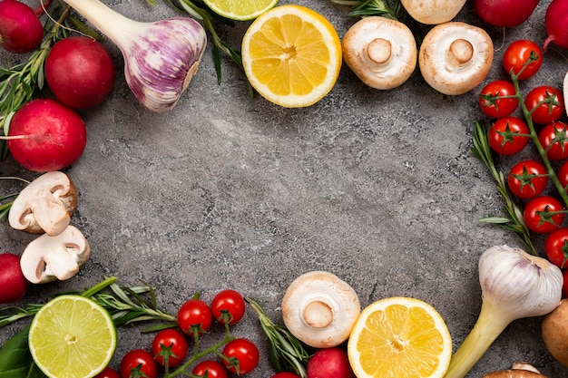 Foto vista superior de verduras con espacio de copia