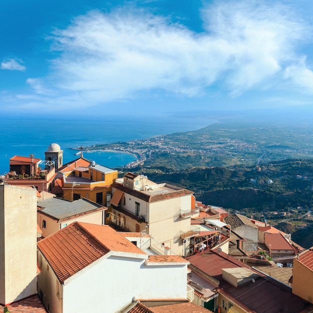 Foto vista de taormina desde castelmola sicilia