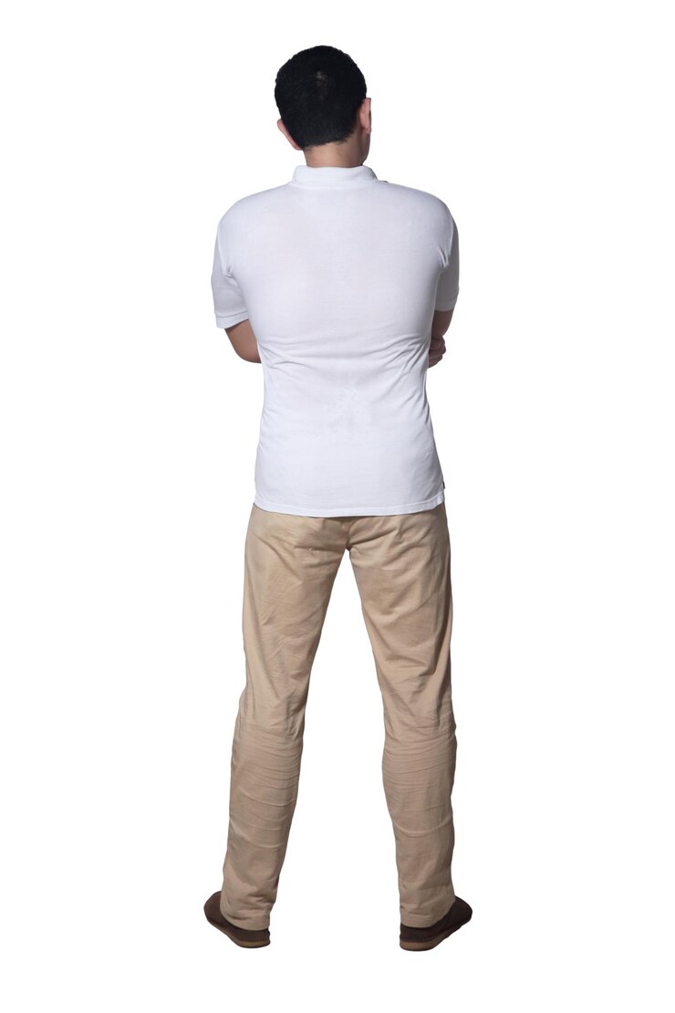 Foto vista traseira de um homem gesto de pensamento masculino retrato do corpo em comprimento completo isolado em branco