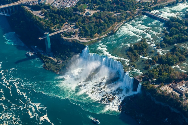 Vistas aéreas fantásticas das Cataratas do Niágara, Ontário, Canadá