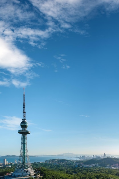 Con vistas al paisaje de la línea costera urbana de Qingdao