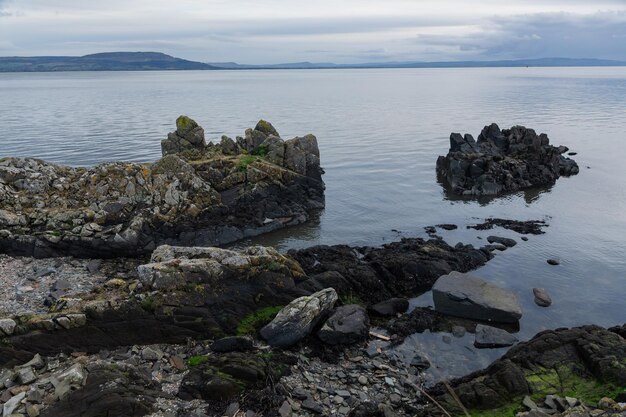 Vistas de la costa de Irlanda del Norte Océano Atlántico Fotografías de las existencias