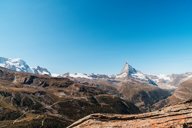 Foto vistas do pico matterhorn em zermatt, suíça.