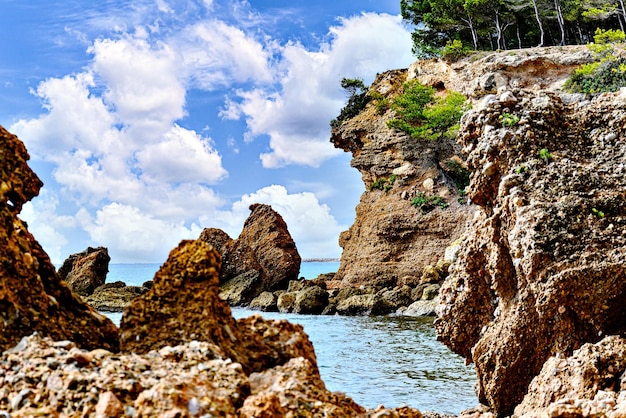 Vistas de la hermosa cala en la ciudad de Miami Playa Tarragona Cataluña España