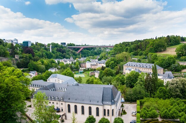 Vistas urbanas de la ciudad de Luxemburgo en Europa