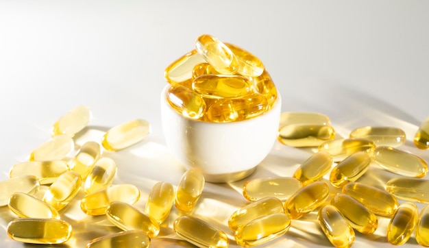 Vitamina D, omega 3, omega 6, Complemento alimenticio aceite de pescado, vitamina A, vitamina E, aceite de linaza