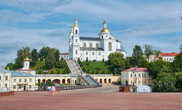 Vitebsk, bielo-rússia, catedral da santa assunção na colina da assunção