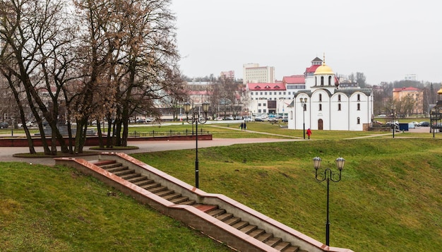 Vitebsk, Bielorrusia - Vista de la Iglesia de la Anunciación de la Santísima Madre de Dios