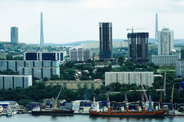 Vladivostok vista da ponte da cidade